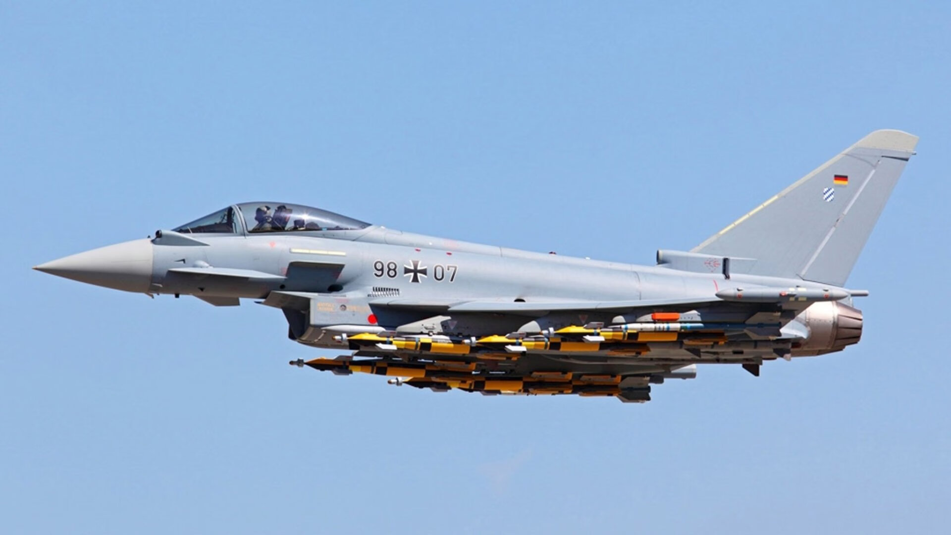 山西龙狮关键战役中展现超强韧性完成绝杀,龙狮历史