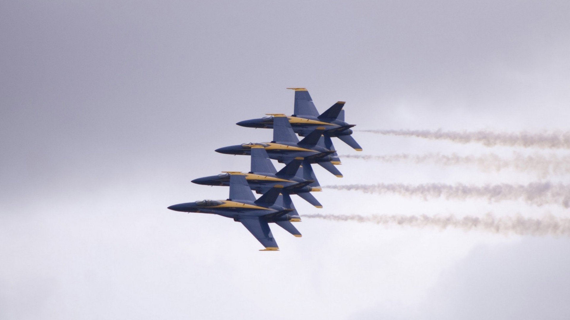 火箭发布纪念款球衣纪念退役球星，火箭球衣变迁史