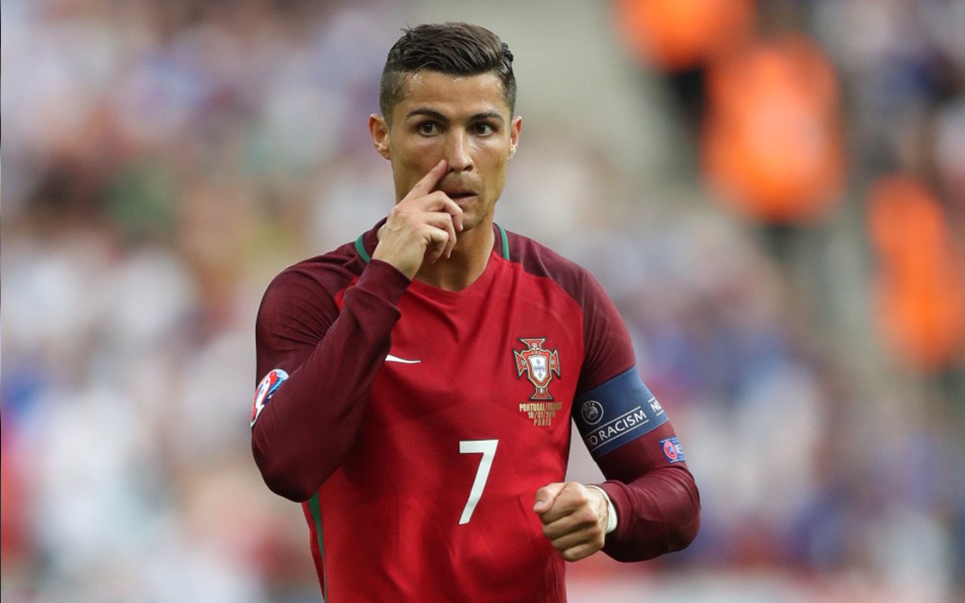 爱游戏体育官方在线-“武汉马拉松：耐力与决心的极限挑战”